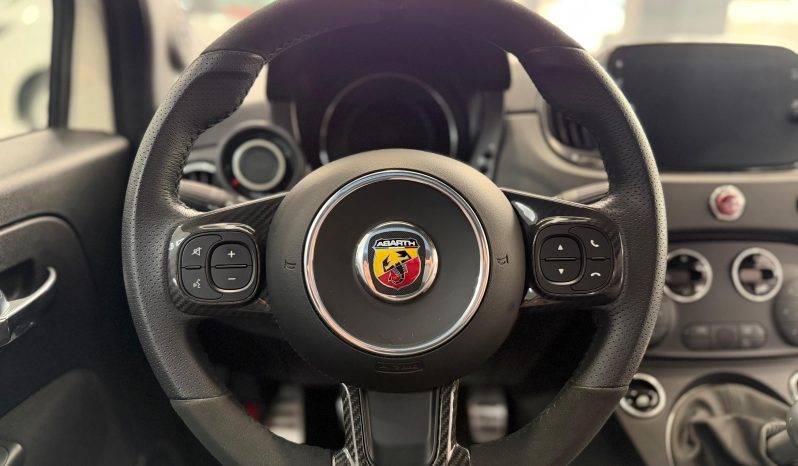 
								ABARTH 500 695 1.4 16v TJet 180 CV completo									