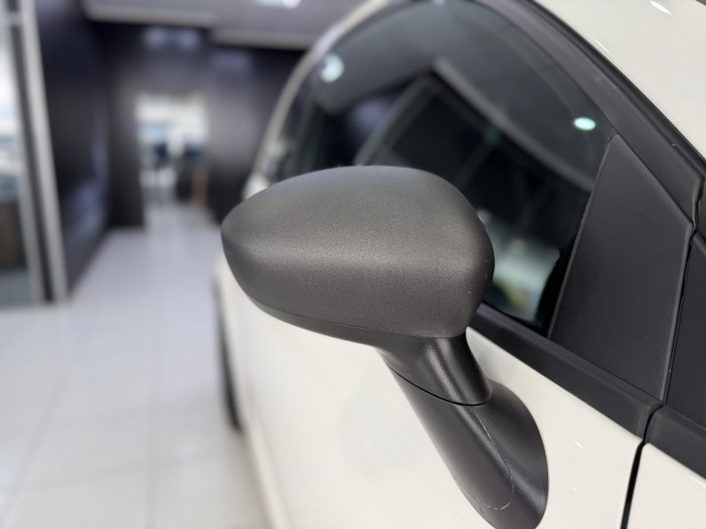 
								ABARTH 500 695 1.4 16v TJet 180 CV completo									