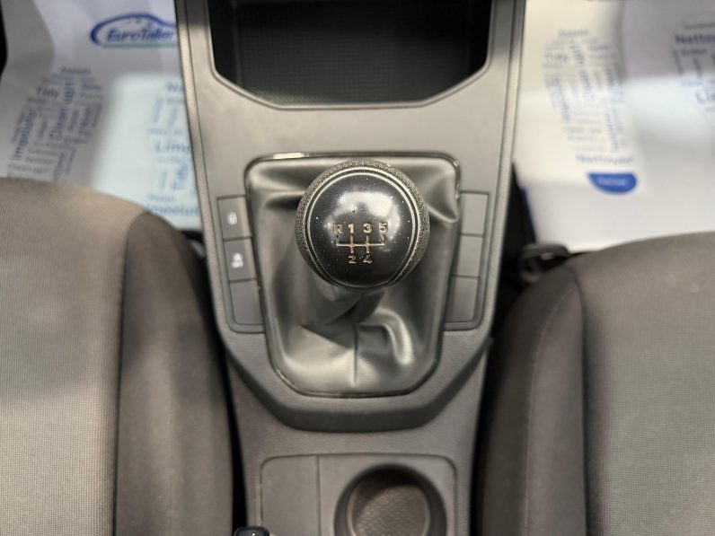 
								SEAT Ibiza 1.0 MPI Reference Plus completo									