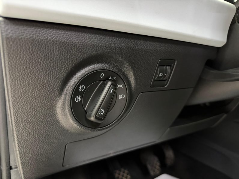 
								SEAT Ibiza 1.0 MPI Reference Plus completo									