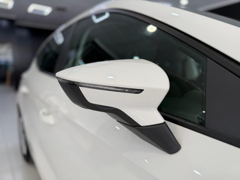 
								SEAT Ibiza 1.0 MPI Reference Plus completo									