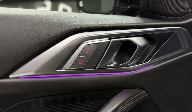 
								BMW Serie 4 M4 Competition completo									