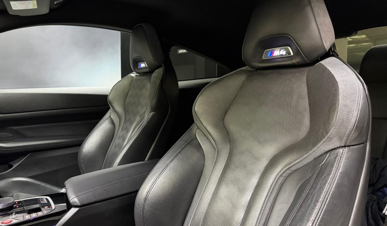 
								BMW Serie 4 M4 Competition completo									