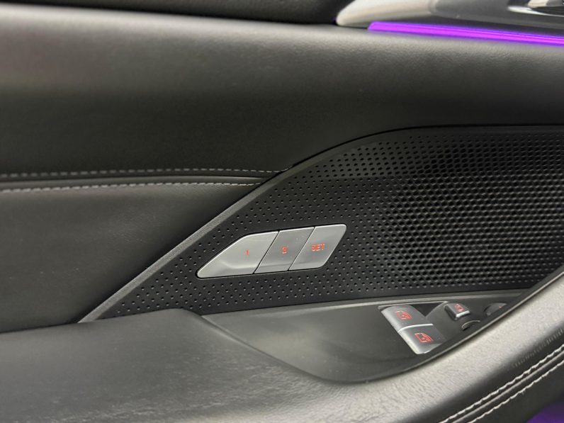 
								BMW Serie 4 M4 Competition completo									