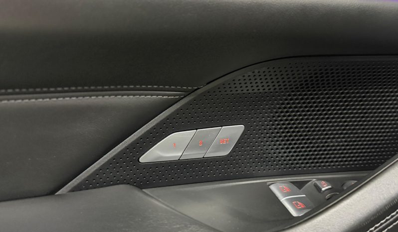 
								BMW Serie 4 M4 Competition completo									