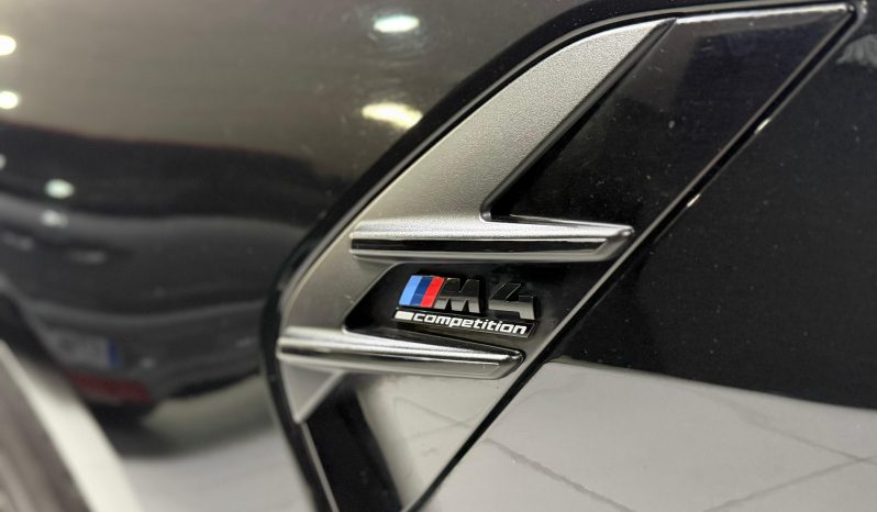 
								BMW Serie 4 M4 Competition completo									