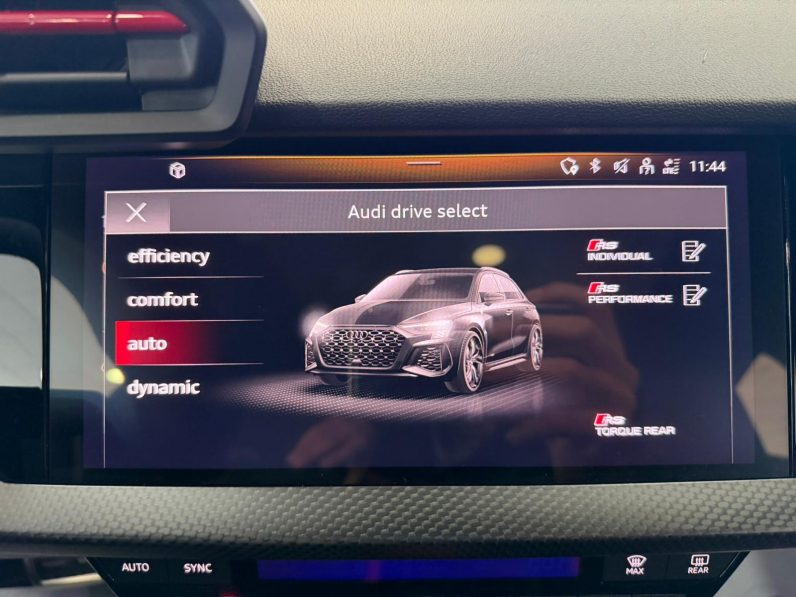 
								AUDI A3 RS3 Sedan TFSI quattro S tronic completo									