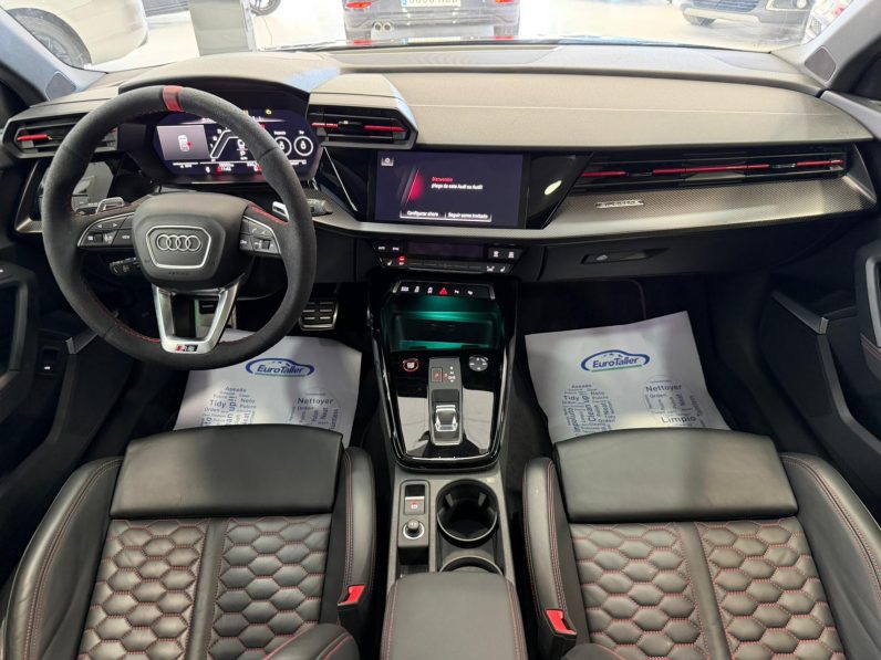 
								AUDI A3 RS3 Sedan TFSI quattro S tronic completo									