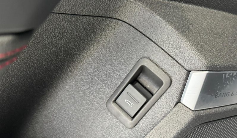 
								AUDI A3 RS3 Sedan TFSI quattro S tronic completo									