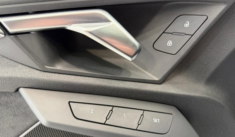 
								AUDI A3 RS3 Sedan TFSI quattro S tronic completo									