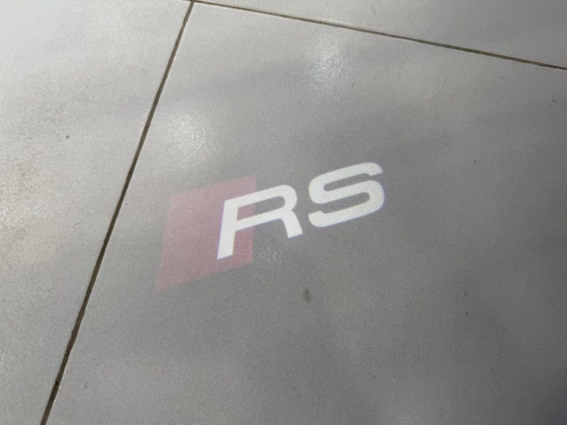 
								AUDI A3 RS3 Sedan TFSI quattro S tronic completo									