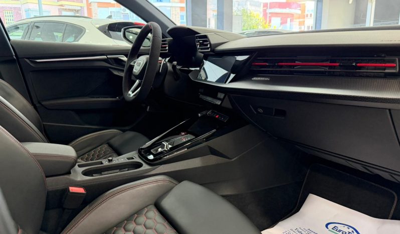 
								AUDI A3 RS3 Sedan TFSI quattro S tronic completo									