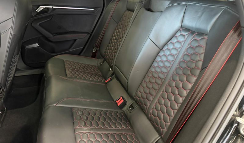 
								AUDI A3 RS3 Sedan TFSI quattro S tronic completo									