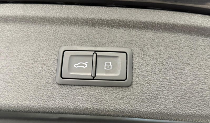 
								AUDI A3 RS3 Sedan TFSI quattro S tronic completo									