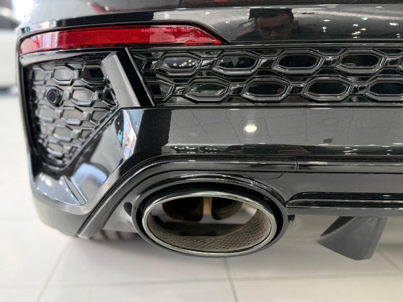 
								AUDI A3 RS3 Sedan TFSI quattro S tronic completo									