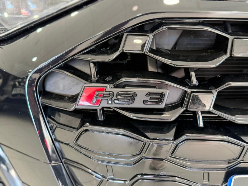 
								AUDI A3 RS3 Sedan TFSI quattro S tronic completo									