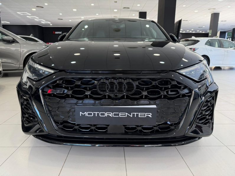 
								AUDI A3 RS3 Sedan TFSI quattro S tronic completo									