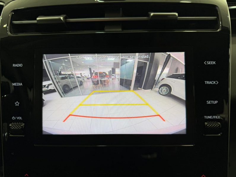 
								HYUNDAI Tucson 1.6 TGDI HEV Maxx Sky Auto completo									