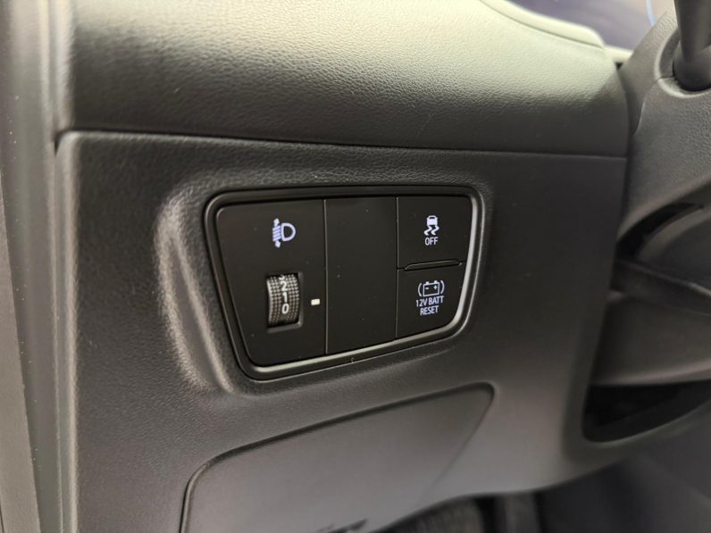 
								HYUNDAI Tucson 1.6 TGDI HEV Maxx Sky Auto completo									