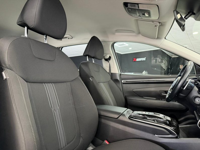 
								HYUNDAI Tucson 1.6 TGDI HEV Maxx Sky Auto completo									