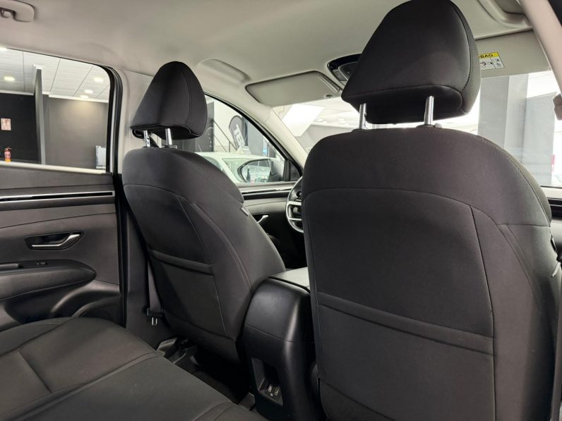 
								HYUNDAI Tucson 1.6 TGDI HEV Maxx Sky Auto completo									