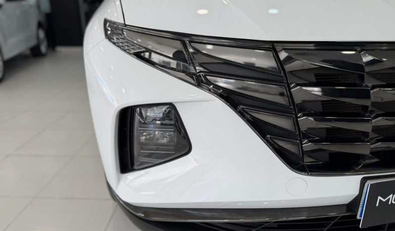 
								HYUNDAI Tucson 1.6 TGDI HEV Maxx Sky Auto completo									