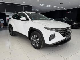 HYUNDAI Tucson 1.6 TGDI HEV Maxx Sky Auto