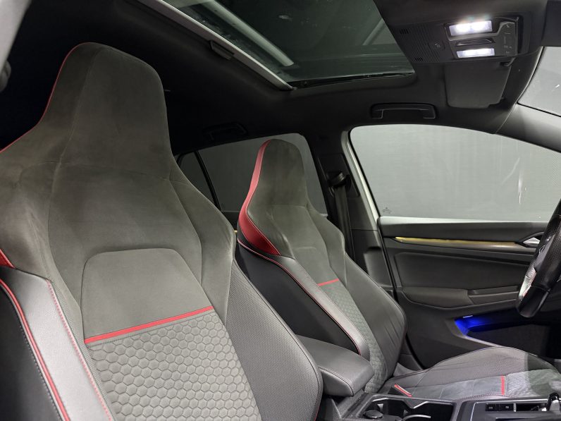 
								VOLKSWAGEN Golf GTI Clubsport 2.0 TSI DSG completo									