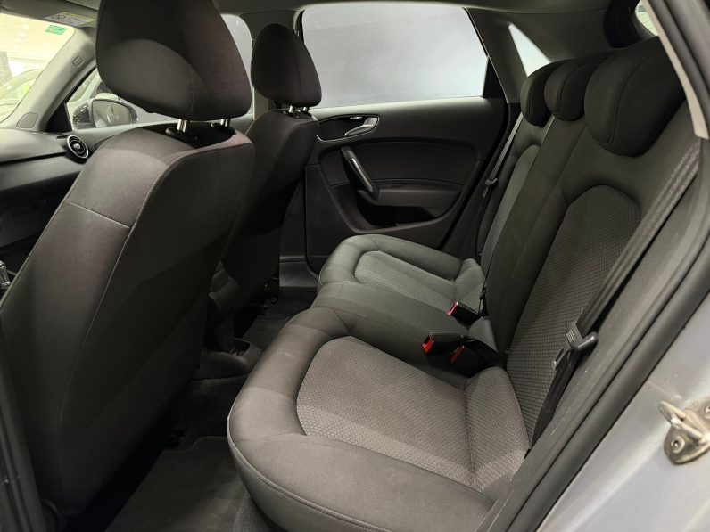 
								AUDI A1 Sportback 1.0 TFSI 95CV Adrenalin completo									