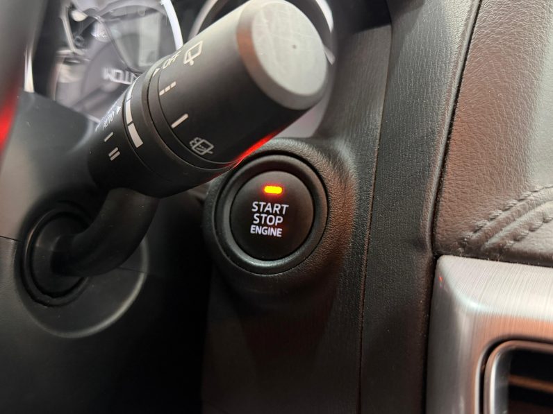 
								MAZDA CX-5 2.2 DE 4WD Luxury completo									