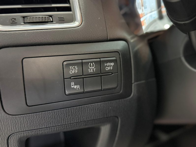 
								MAZDA CX-5 2.2 DE 4WD Luxury completo									