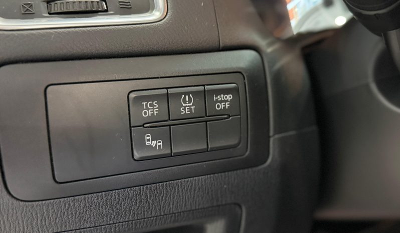 
								MAZDA CX-5 2.2 DE 4WD Luxury completo									