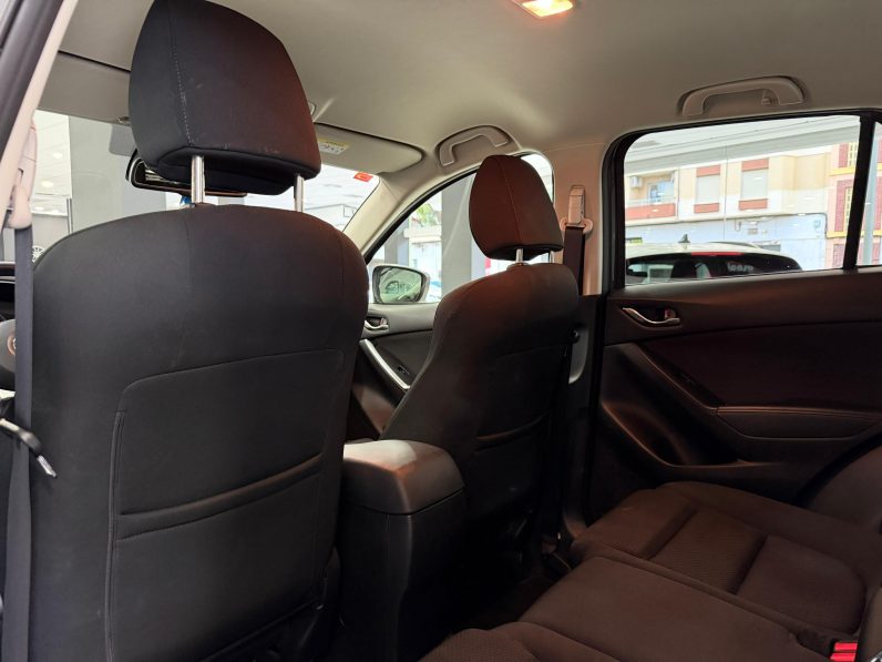 
								MAZDA CX-5 2.2 DE 4WD Luxury completo									