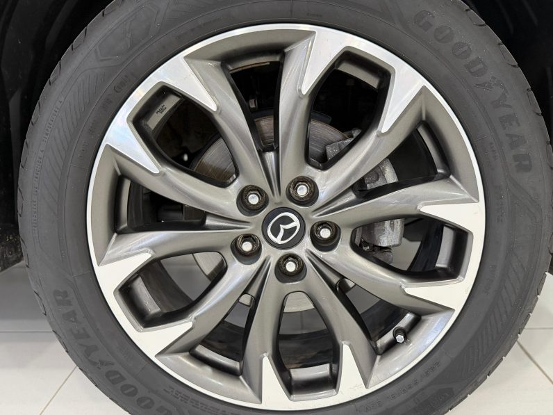 
								MAZDA CX-5 2.2 DE 4WD Luxury completo									