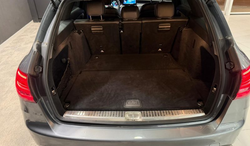 
								MERCEDES-BENZ Clase C C200 Estate completo									