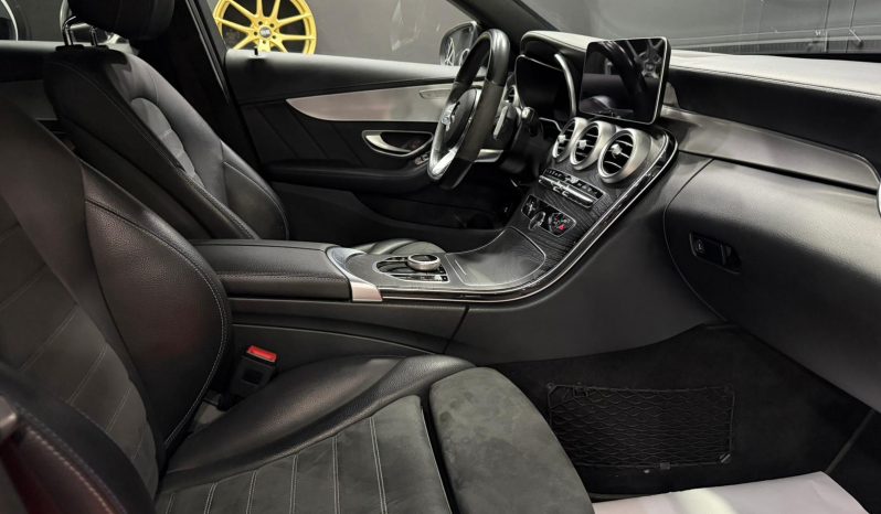 
								MERCEDES-BENZ Clase C C200 Estate completo									