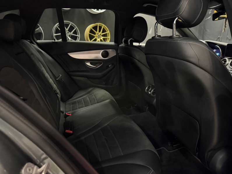 
								MERCEDES-BENZ Clase C C200 Estate completo									