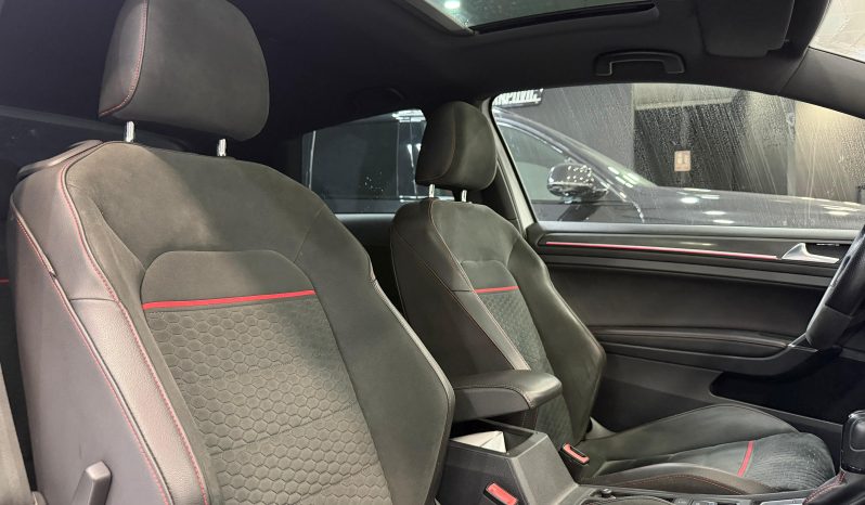 
								VOLKSWAGEN Golf GTI Performance 2.0 TSI 245CV DSG completo									