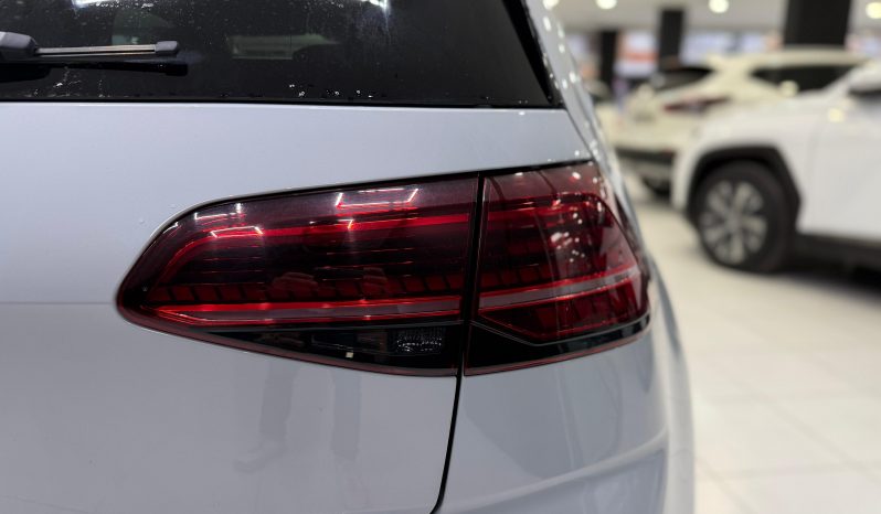 
								VOLKSWAGEN Golf GTI Performance 2.0 TSI 245CV DSG completo									