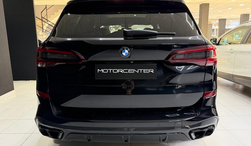 
								BMW X5 xDRIVE30d completo									