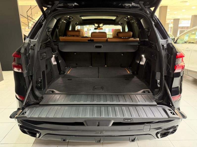 
								BMW X5 xDRIVE30d completo									