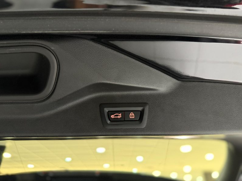 
								BMW X5 xDRIVE30d completo									