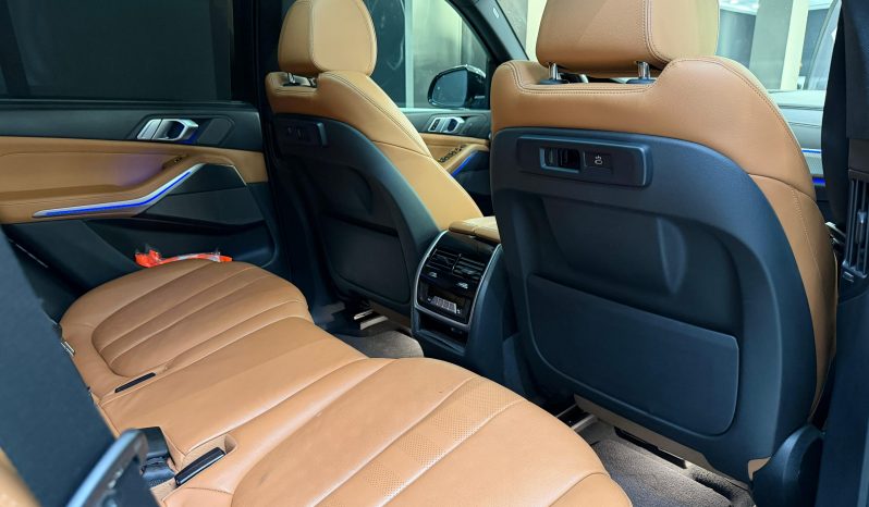 
								BMW X5 xDRIVE30d completo									