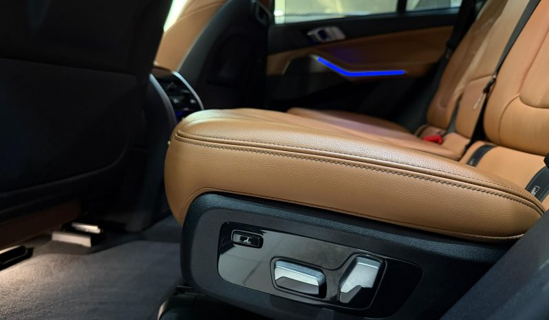 
								BMW X5 xDRIVE30d completo									