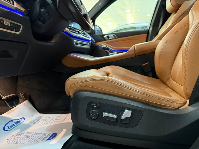 
								BMW X5 xDRIVE30d completo									