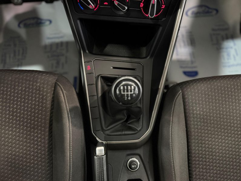 
								VOLKSWAGEN Polo Life 1.0 TSI completo									