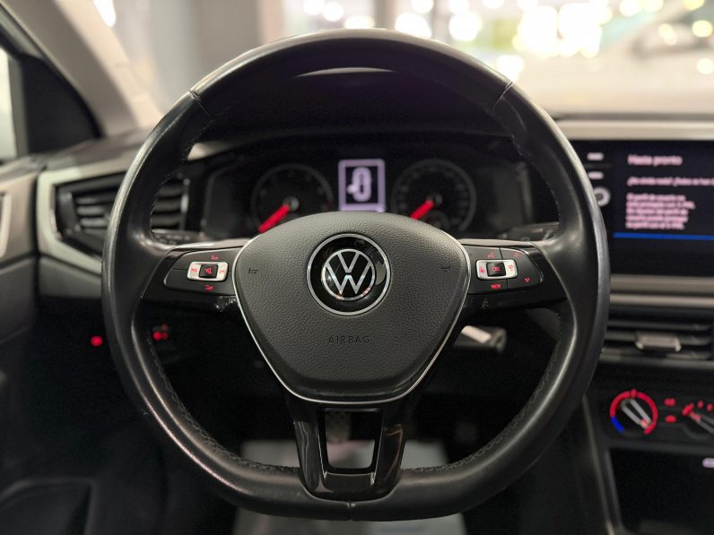 
								VOLKSWAGEN Polo Life 1.0 TSI completo									