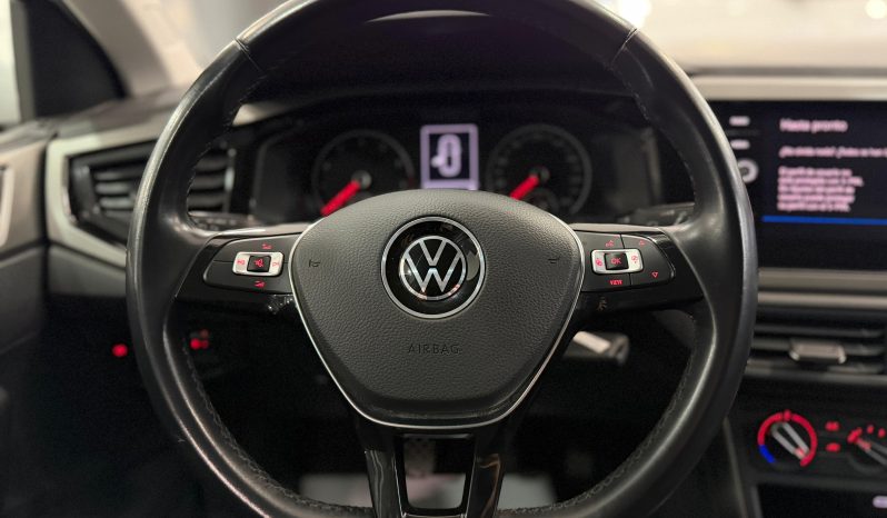 
								VOLKSWAGEN Polo Life 1.0 TSI completo									