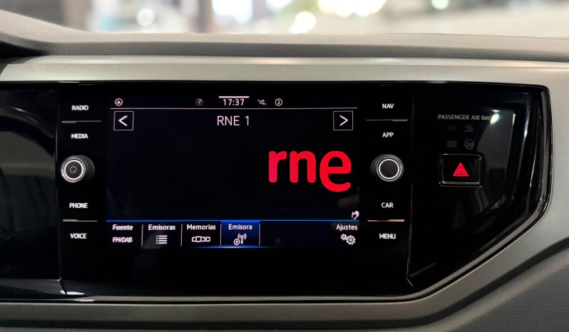 
								VOLKSWAGEN Polo Life 1.0 TSI completo									