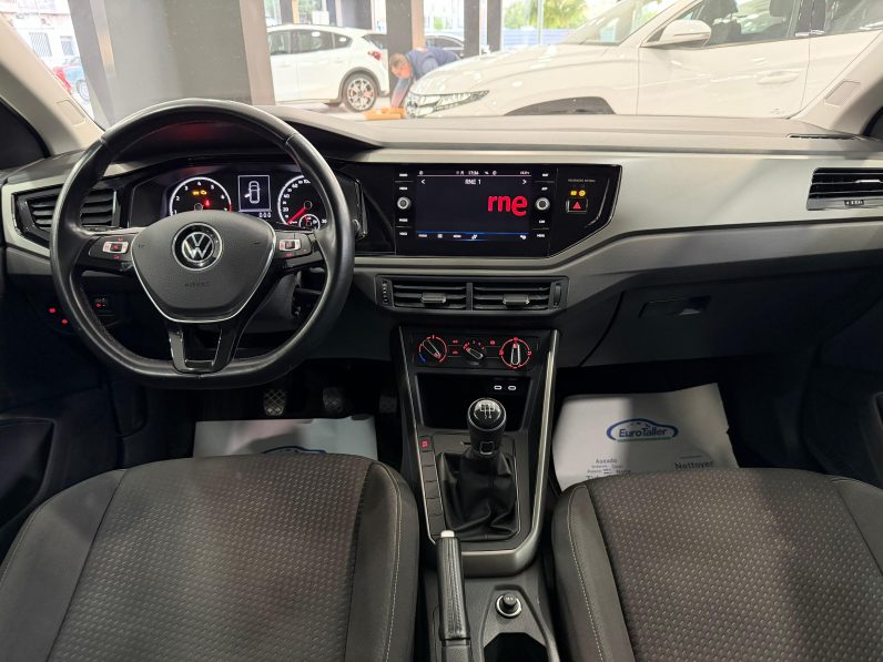 
								VOLKSWAGEN Polo Life 1.0 TSI completo									